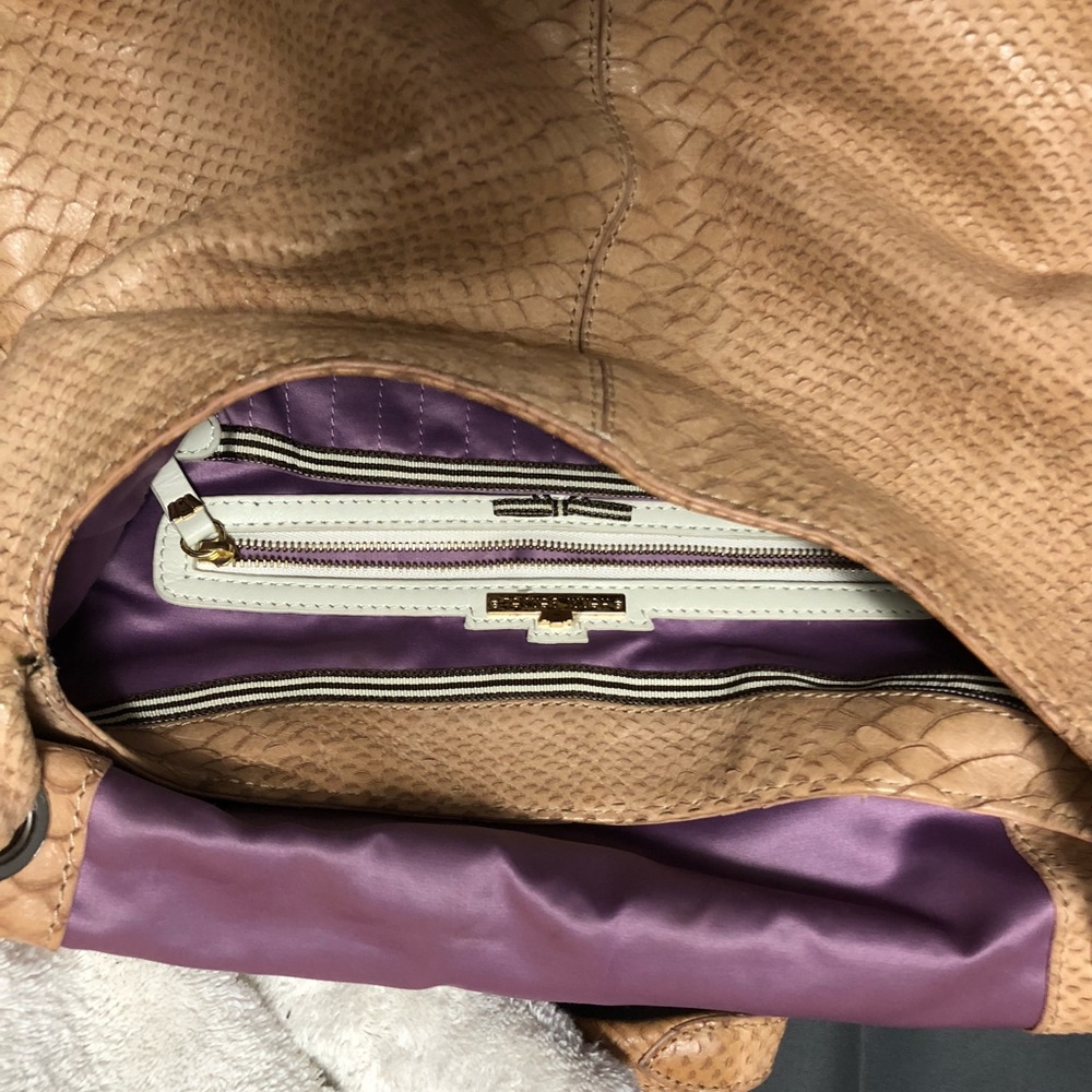 Henri Bendel Purse - Picture 6 of 7